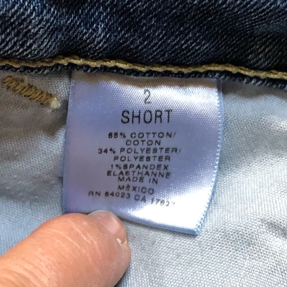 Old Navy “Flirt” Blue Jeans, Bell Cut, sz 2 Short - Picture 6 of 8